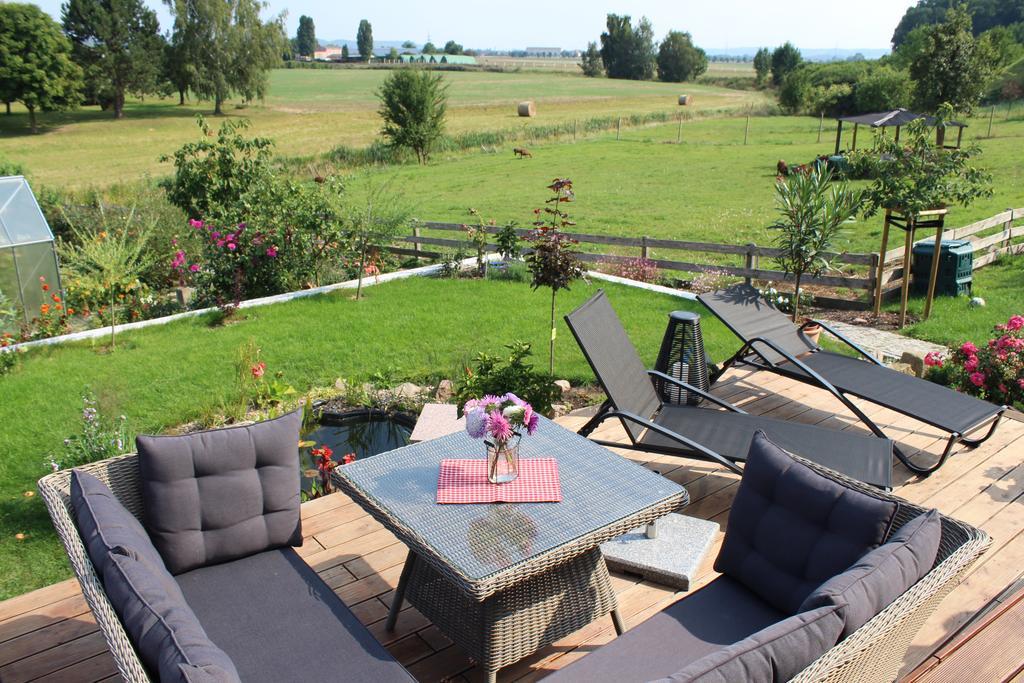 Ferienhof Graefe - 3-Seiten Hof Mit Grossem Garten, Pool & Sauna Meissen Luaran gambar